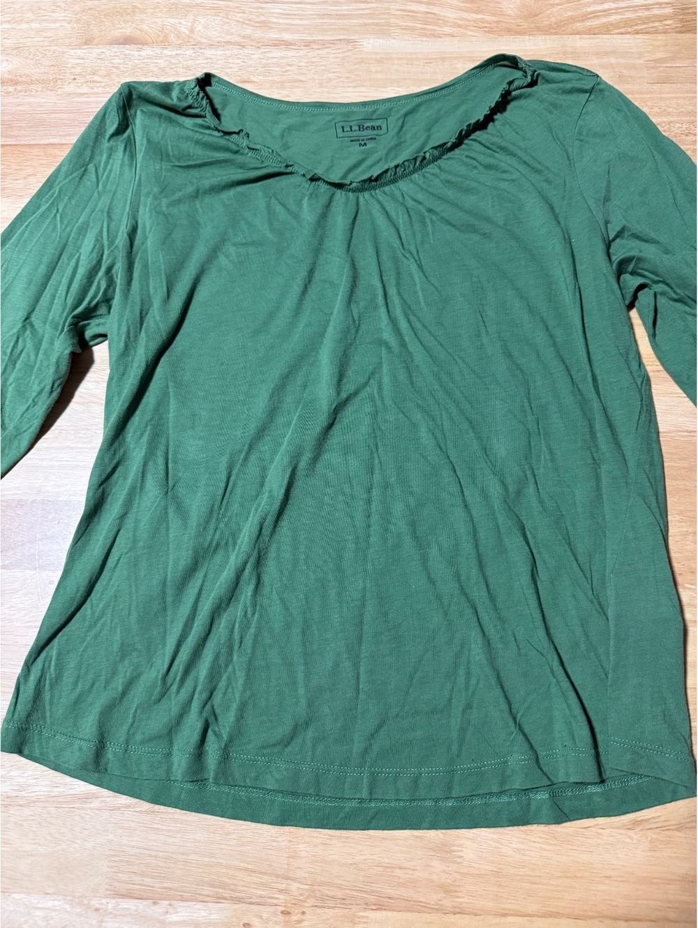 L.L.Bean Women’s Medium Green 3/4 Sleeve Ruffle Neck Top